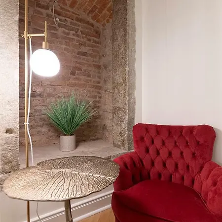 Housing 2 Bdr 2 Bathroom With Sauna At Carl Engel Luxury House Daire *