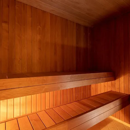 Housing 2 Bdr 2 Bathroom With Sauna At Carl Engel Luxury House Διαμέρισμα *