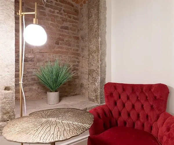 Housing 2 Bdr 2 Bathroom With Sauna At Carl Engel Luxury House Apartment *